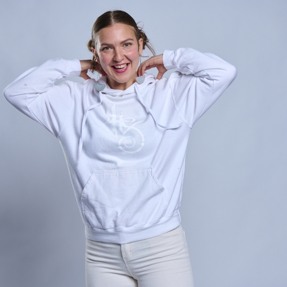 |HĂS| Snow White Hoodie - Picture 7 of 8